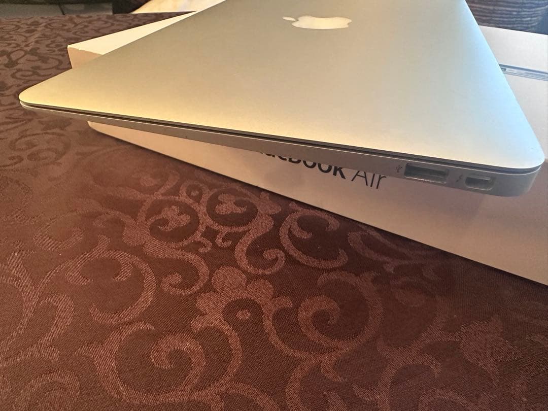 MacBook Air 11(Mid 2012)i7/８GB/256GB