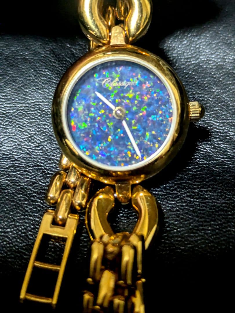 青色オパール風ダイヤル腕時計