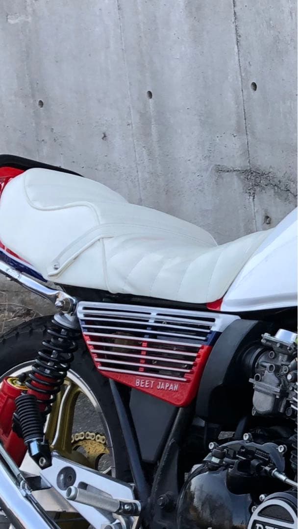 XJ400純正シート白張り替え