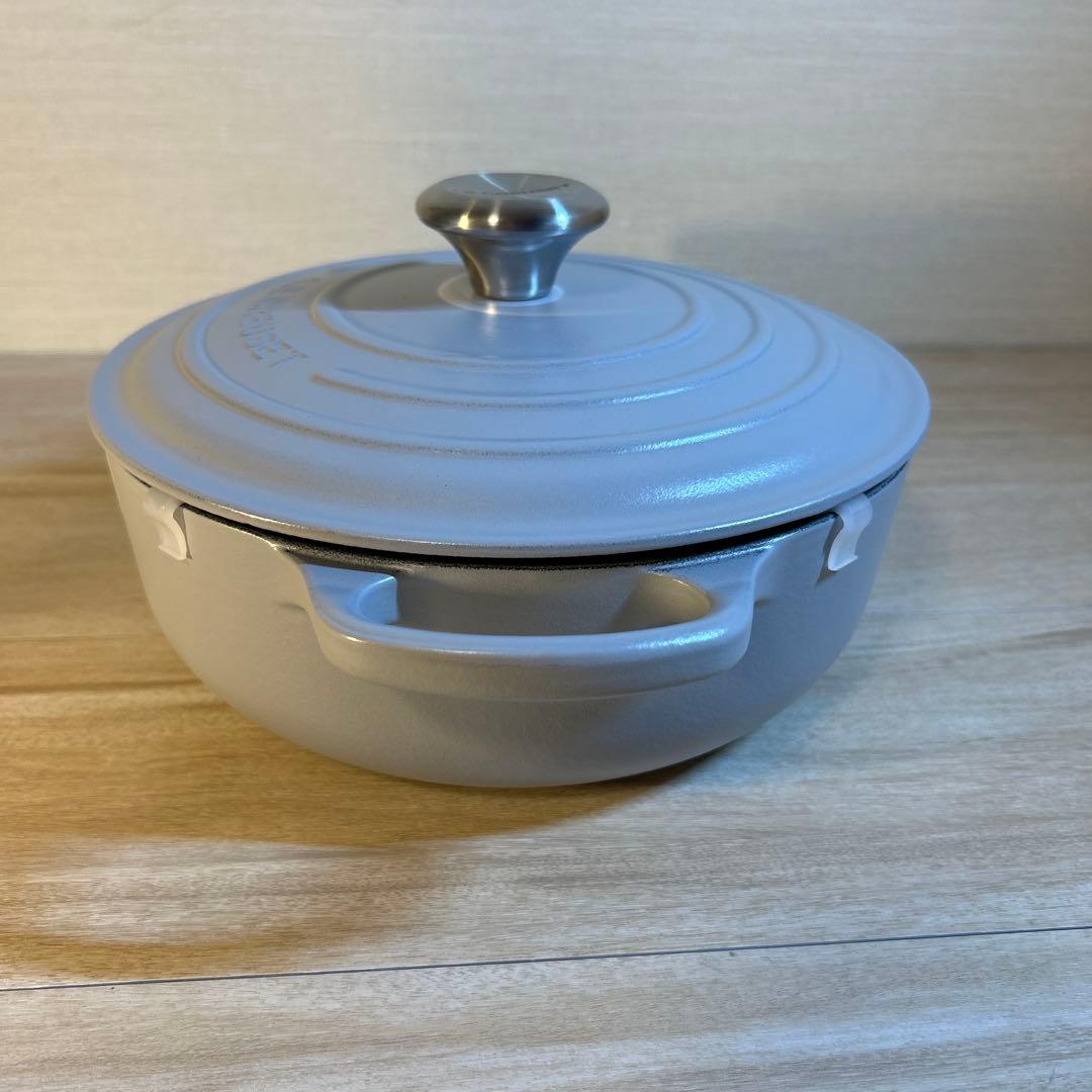 ルクルーゼ　シグニチャー　ソテーパン　24cm ソートューズ　グレー　両手鍋