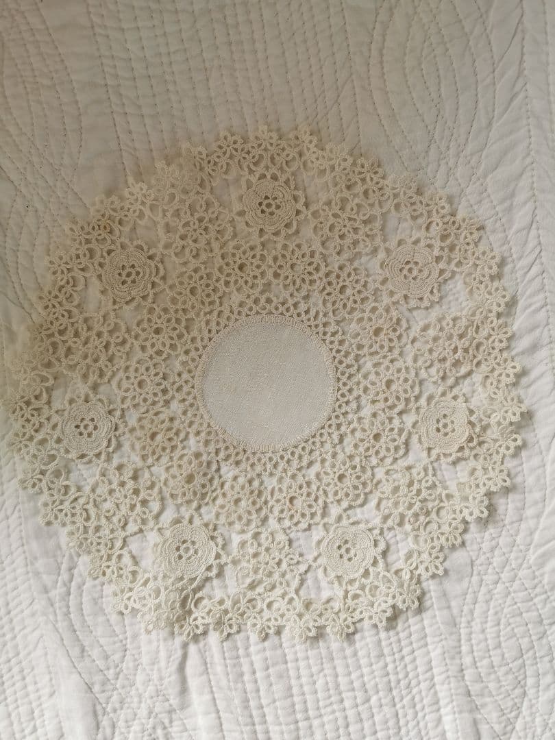 アンティーク アイリッシュリネン クロシェ編み花モチーフ ドイリー タティング風