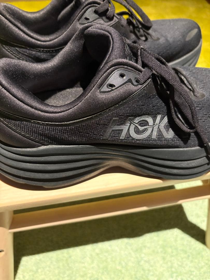 HOKA Bondi 8 ブラック スニーカー