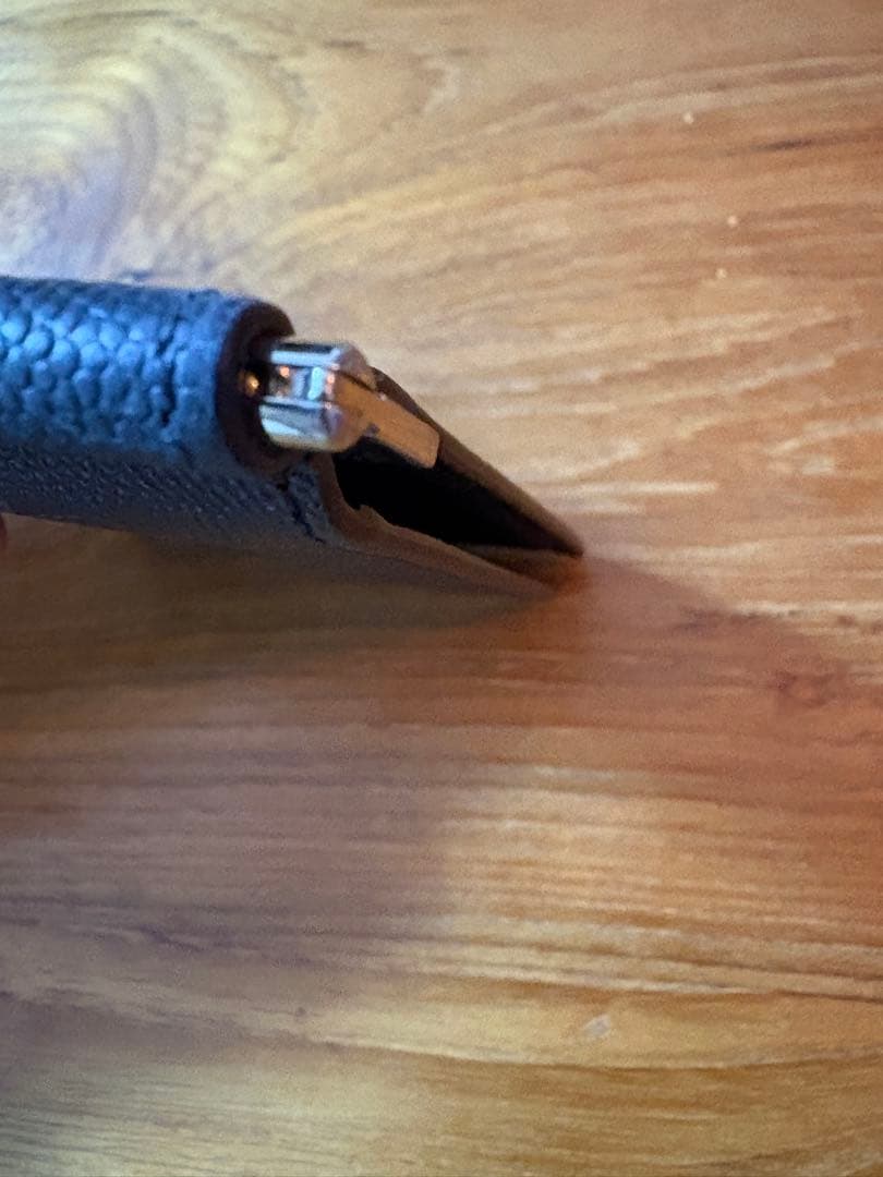 SAINT LAURENT 黒レザー マネークリップ