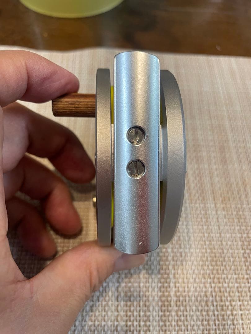 UFMウエダ CANTATA フライリール 2200