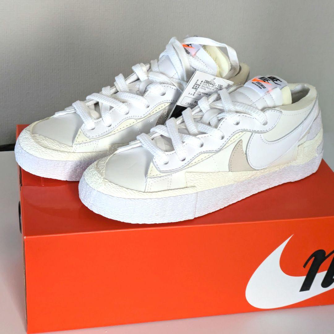 靴 NIKE BLAZER LOW / SACAI DM6443-100 25cm
