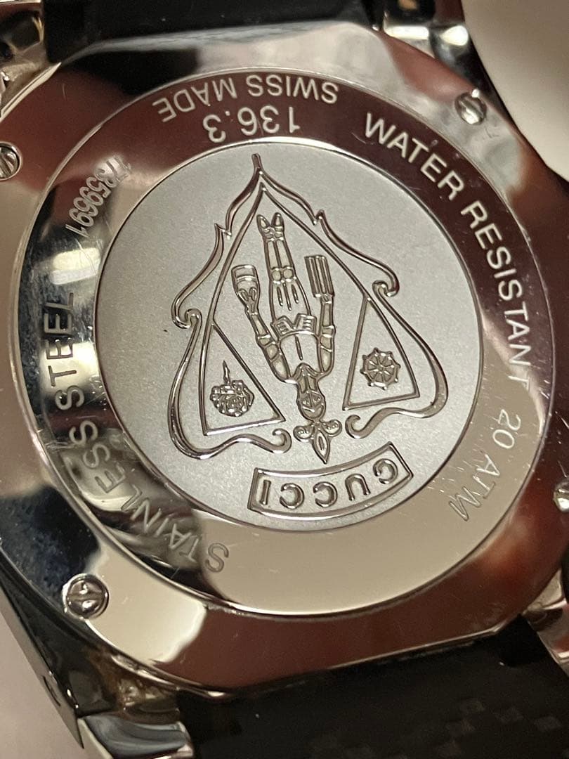 GUCCI 時計 ダイヴ　YA136303 ダイバーズ　電池交換済