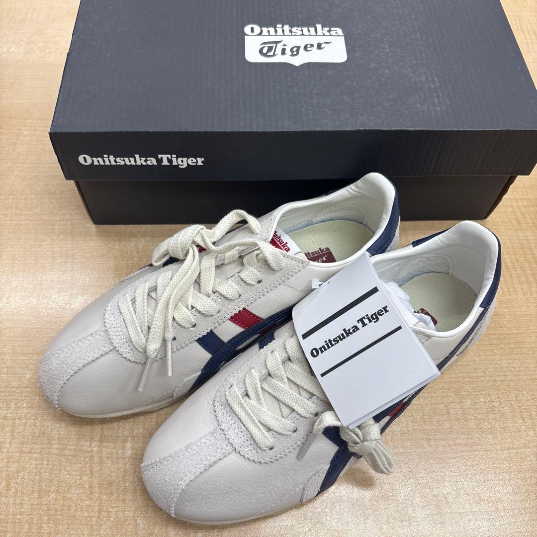 Onitsuka Tiger オフホワイトスニーカー