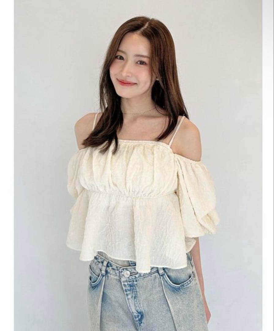 【明日までお値下げ】snidel オフショルフリルブラウス