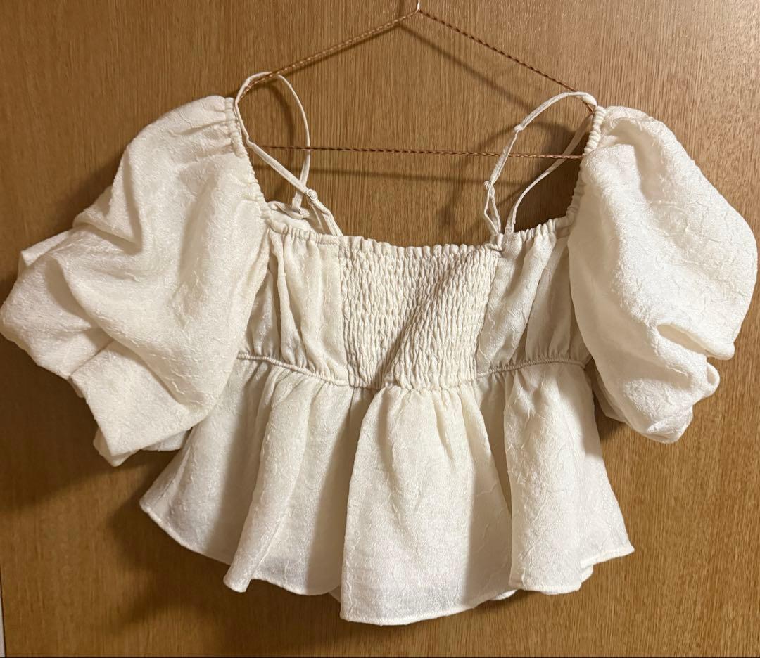 【明日までお値下げ】snidel オフショルフリルブラウス