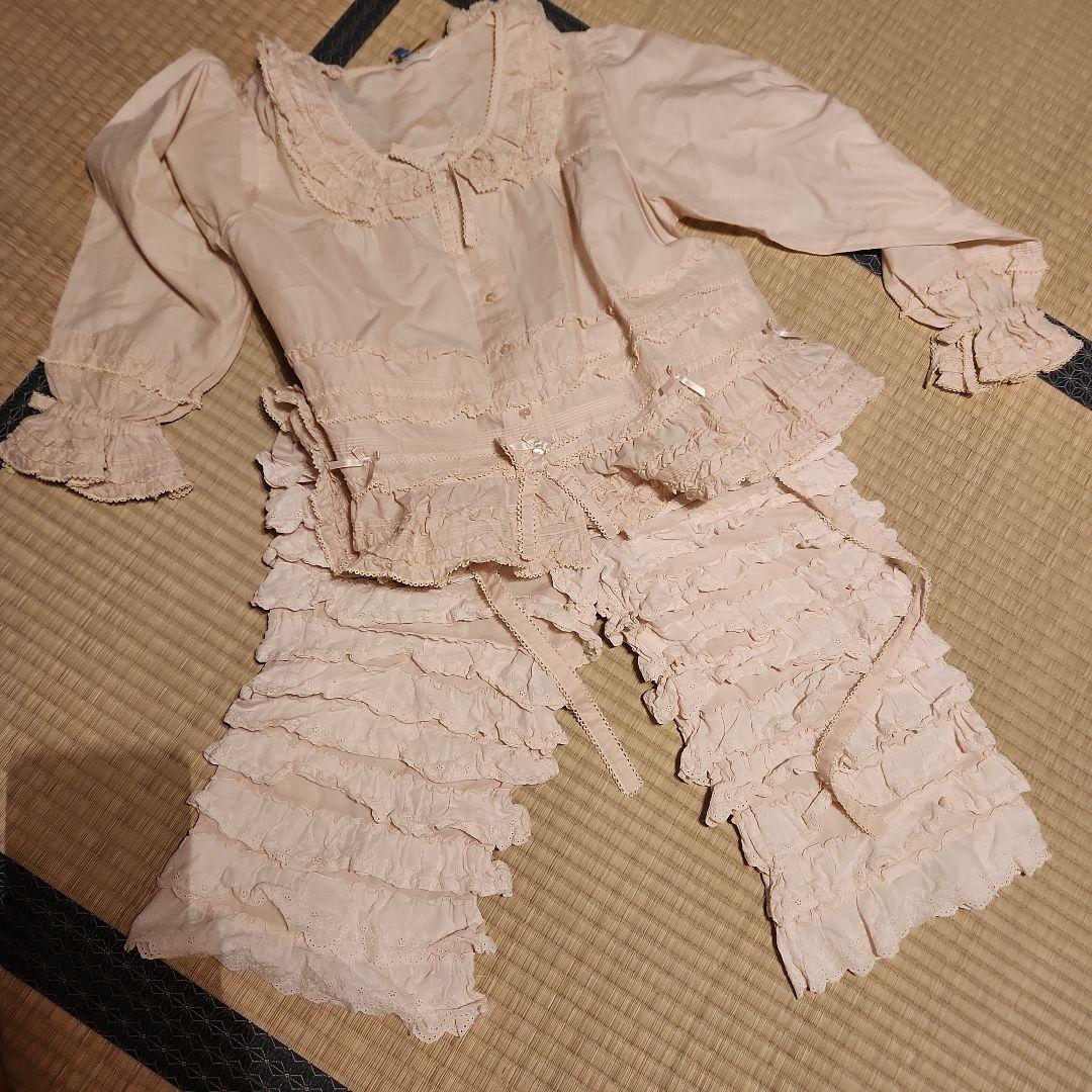 ピンクハウストップスとパンツ 伊勢丹購入数回使用