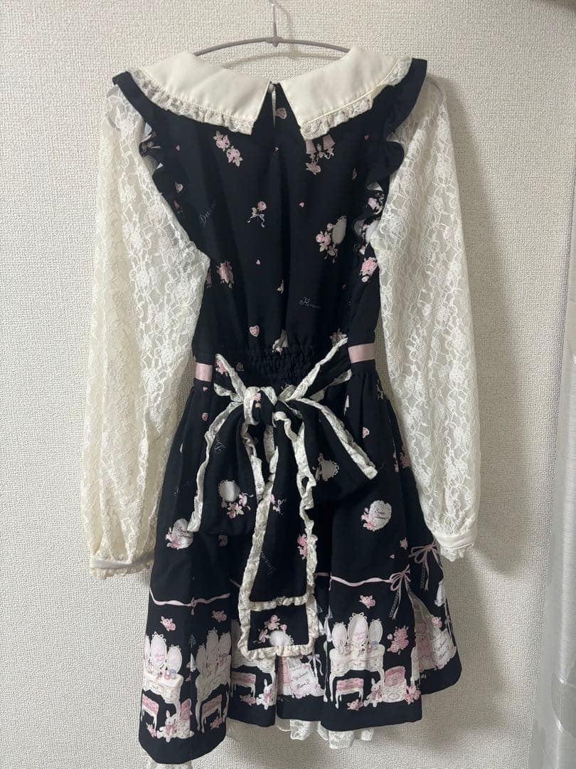 LIZ LISA　My Secret Room柄ワンピース　ブラックワンピース