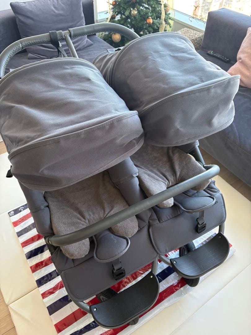 美品 エアバギー ココダブル 2025年購入 マット付き