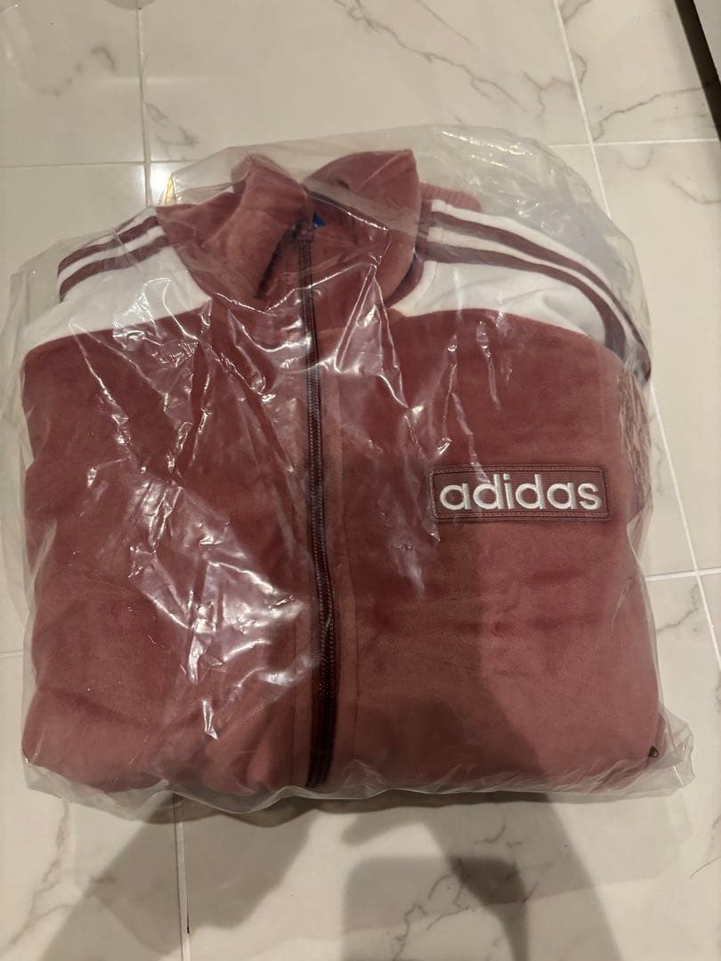 新品S adidas W ADIBREAK VELOUR TT スウェット