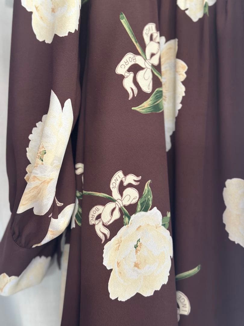 インゲボルグ　芍薬プリントワンピース　美品　明日2/6迄の出品‼️