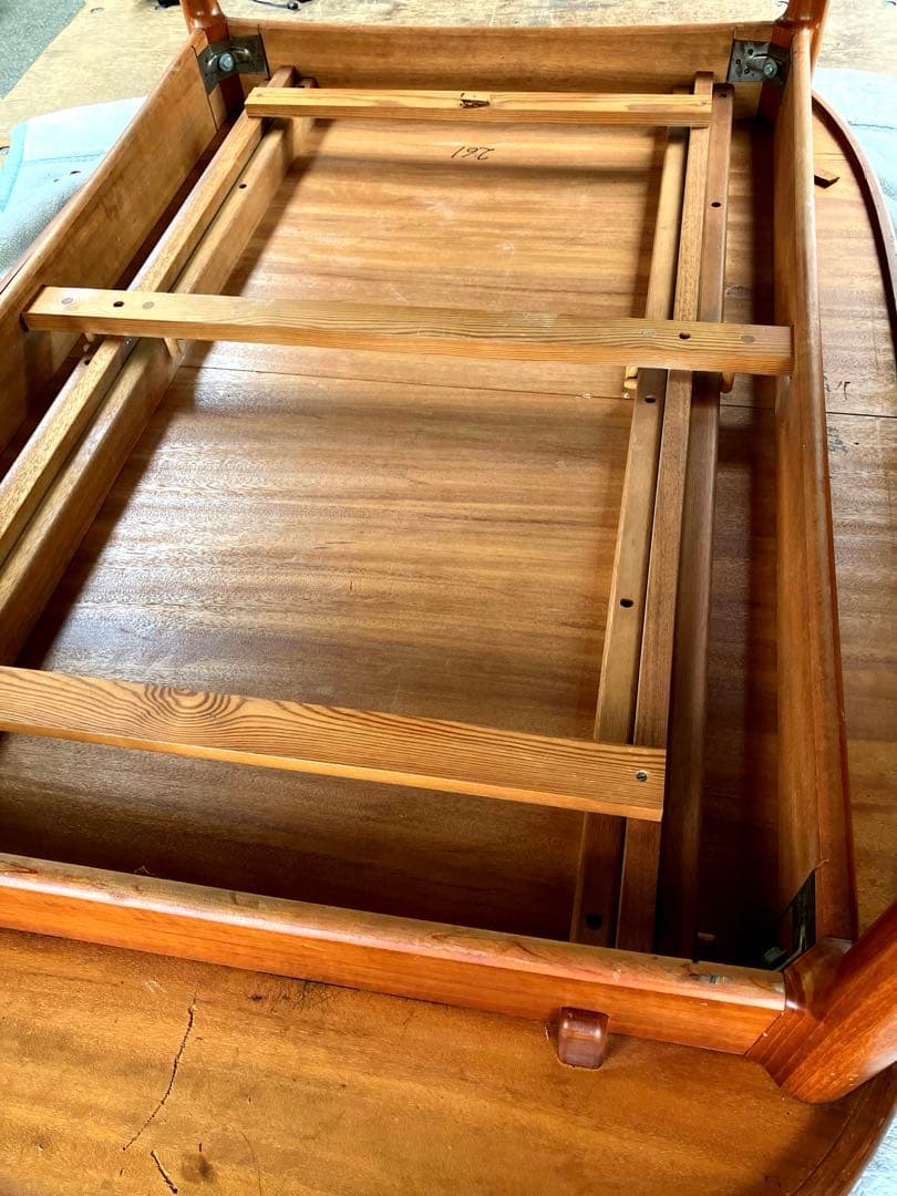 ミッドセンチュリーヴィンテージオーバルエクステンションテーブル