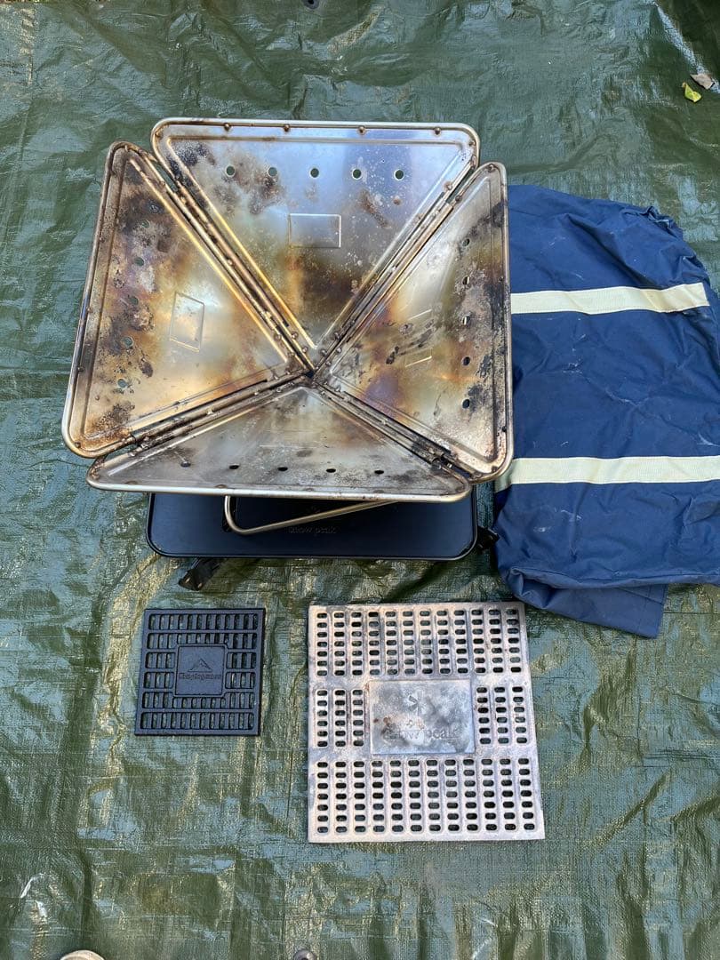 スノーピーク焚火台Lサイズ（旧タイプ・HEAD QUATER）