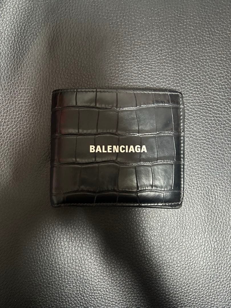 BALENCIAGA クロコ型押し 二つ折り財布 黒 ロゴ