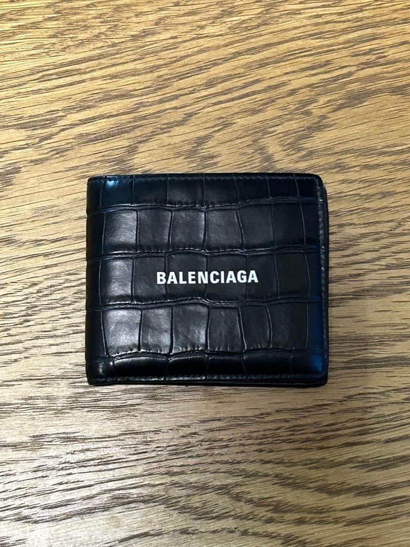 BALENCIAGA クロコ型押し 二つ折り財布 黒 ロゴ