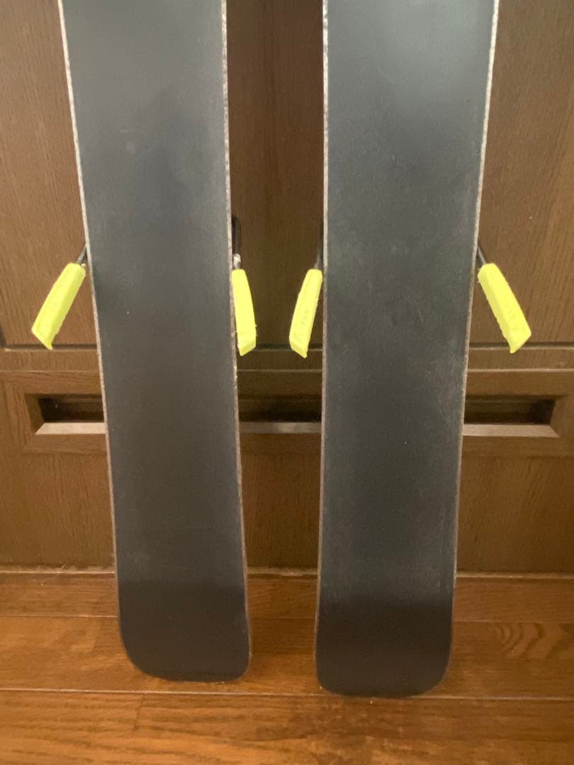 Salomon ショートスキーとブーツ25.5〜26.0cmのセット