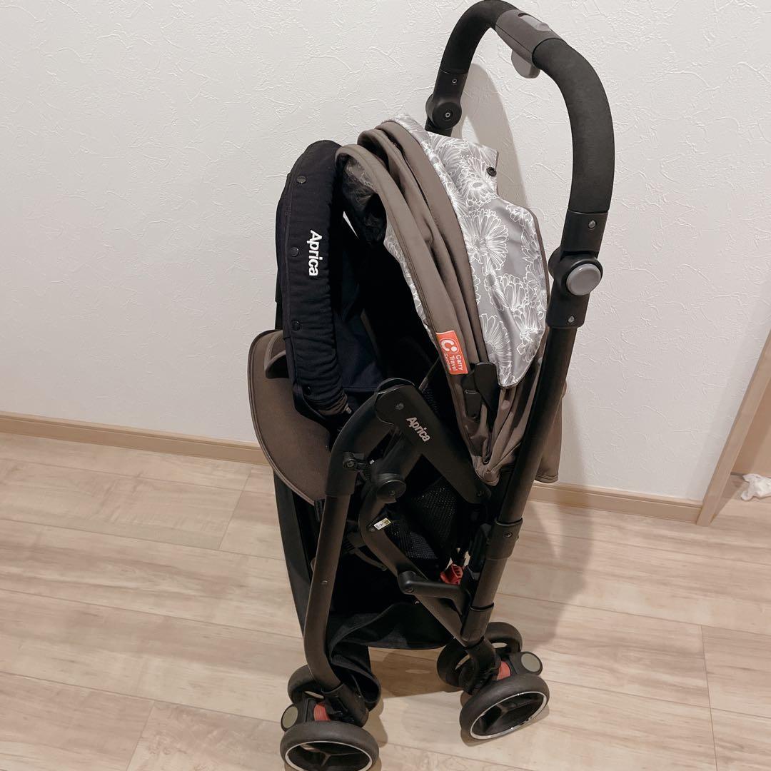 アップリカ オプティア 92784 両対面式 A型ベビーカー ブラウン 花柄