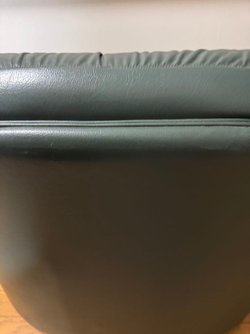 カリモク　チターノ　レザー1人掛けソファー