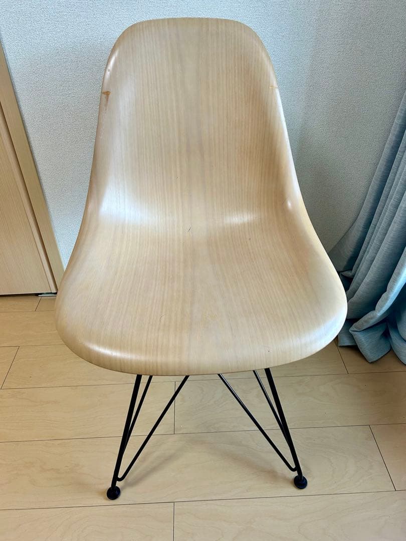 イームズウッドシェルチェア　ハーマンミラー