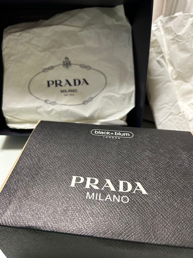 新品 PRADA プラダ ランチボックス 弁当箱 Black＋Blum