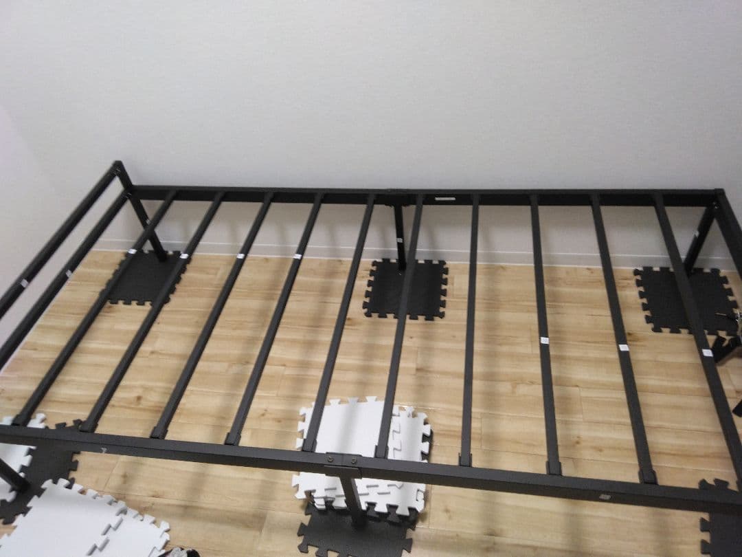 スチールベッド シングル　最終値下げ！