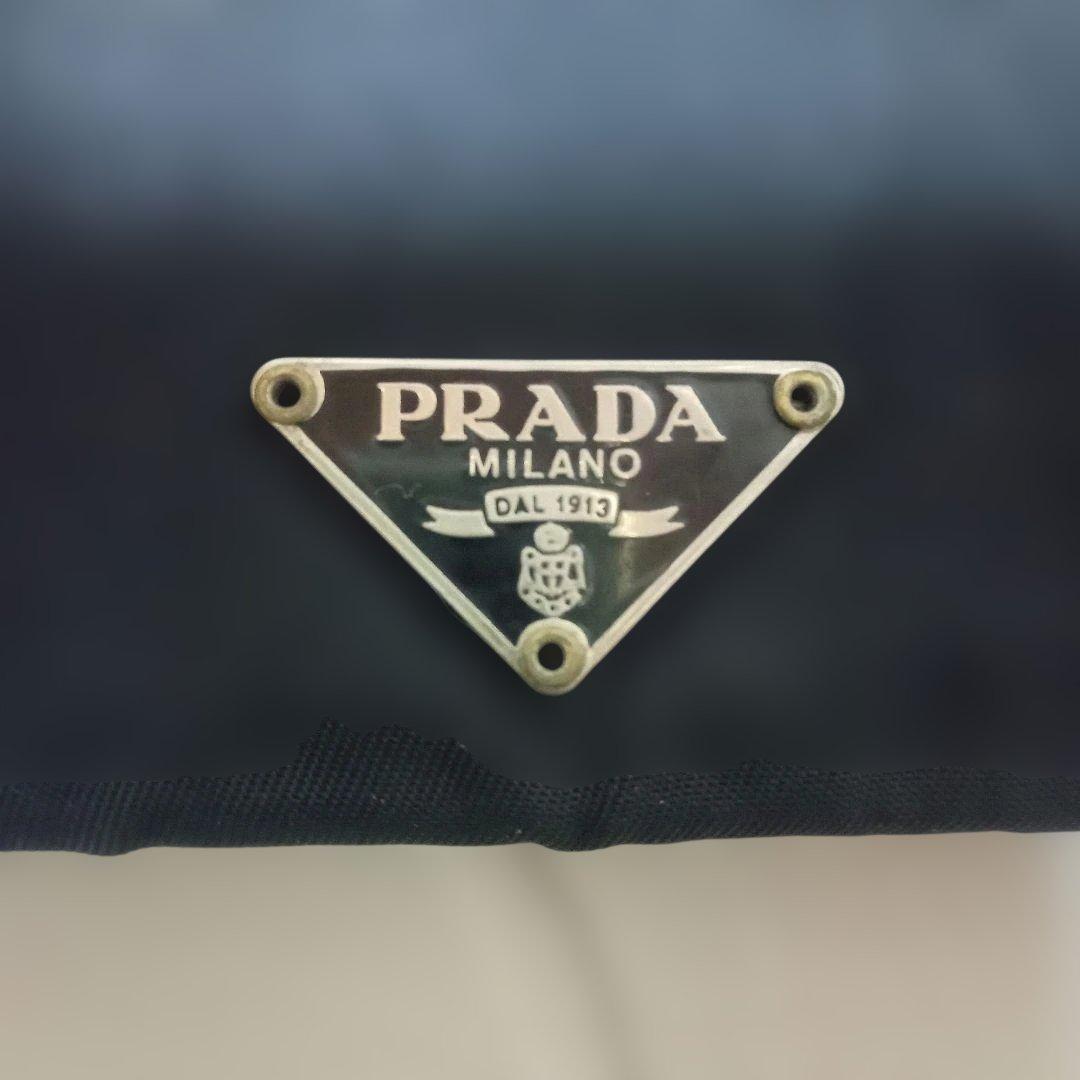 PRADA ブラックナイロン 薄型 長財布 折り財布 三角ロゴ メンズ