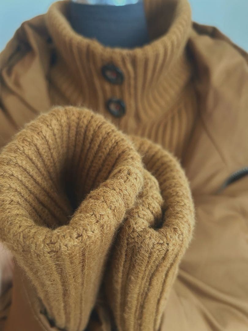   トミーヒルフィガー　ダウンジャケット ブラウン