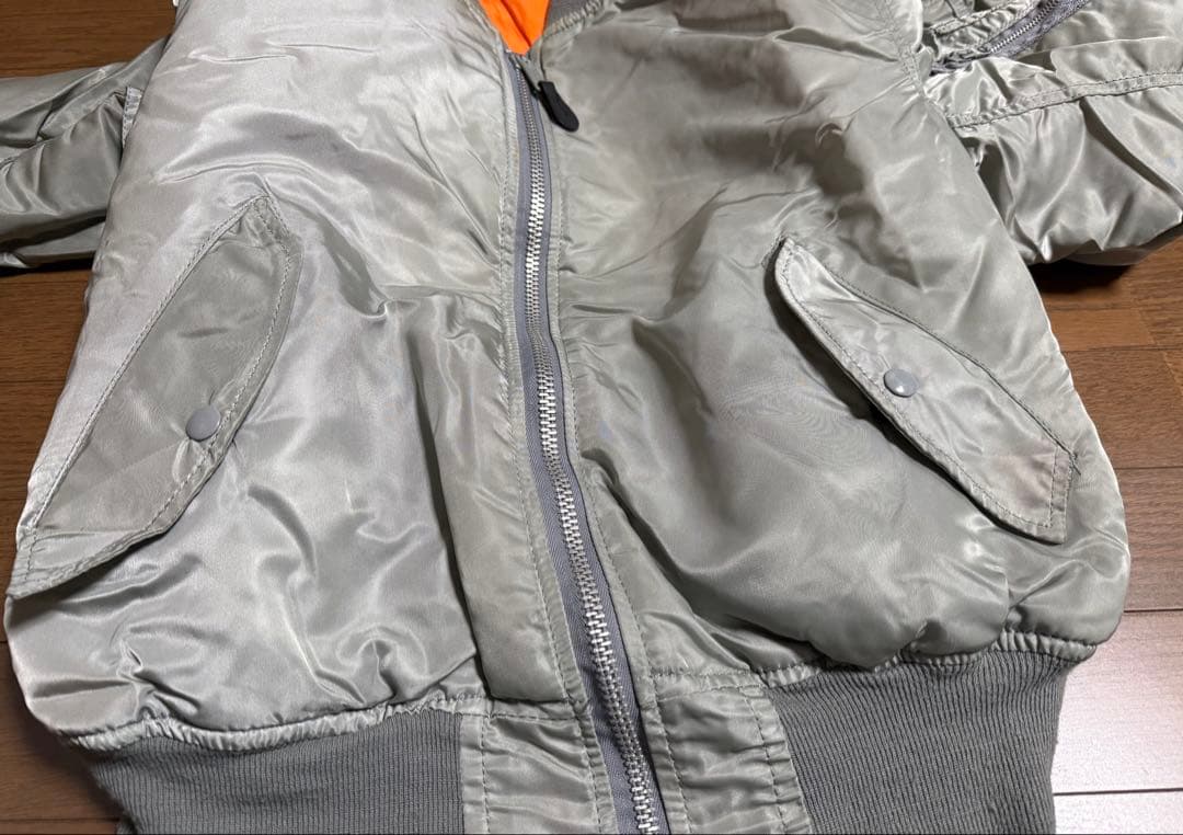 ALPHA社　90年代　MA-1 レプリカ　アメリカ製シルバーLサイズ