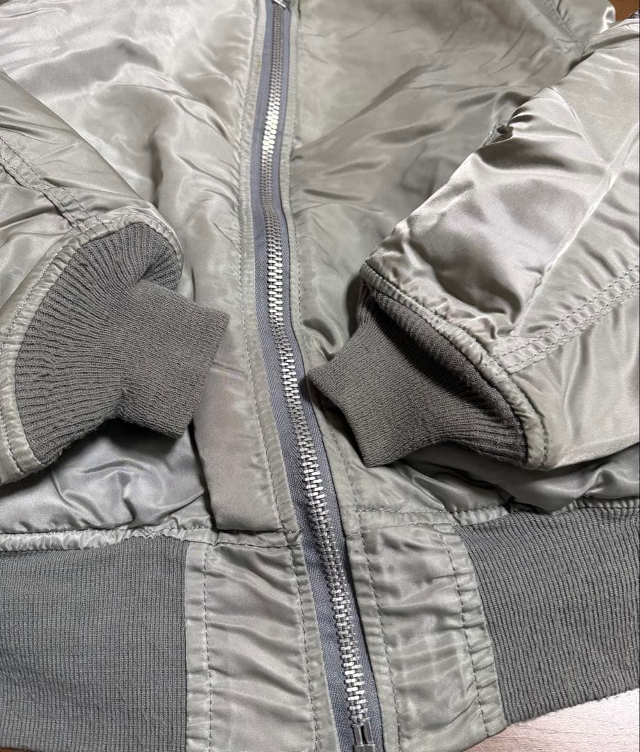 ALPHA社　90年代　MA-1 レプリカ　アメリカ製シルバーLサイズ