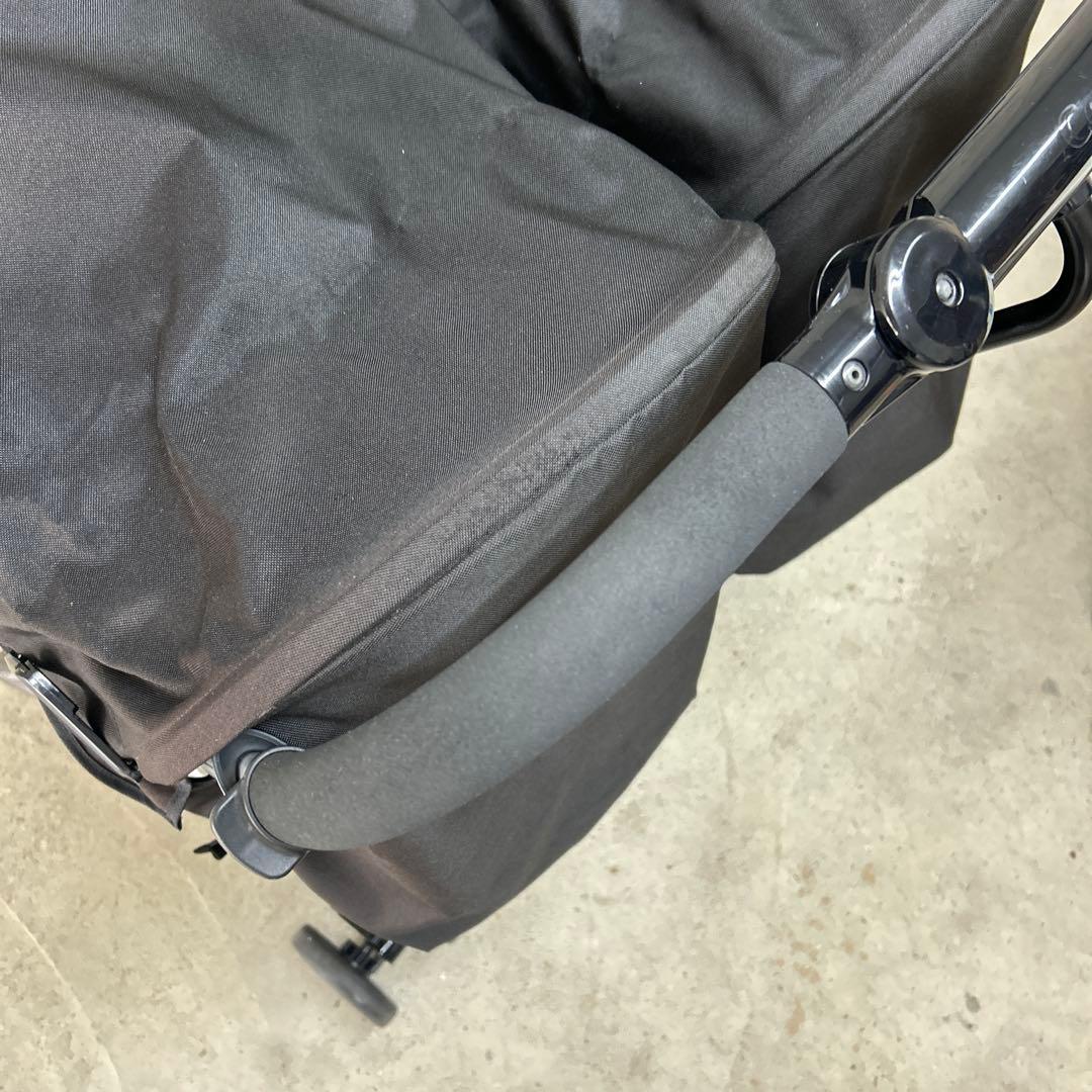 洗浄済　Combi コンビ ツインスピン GC 2人乗り ベビーカー 双子 兄弟