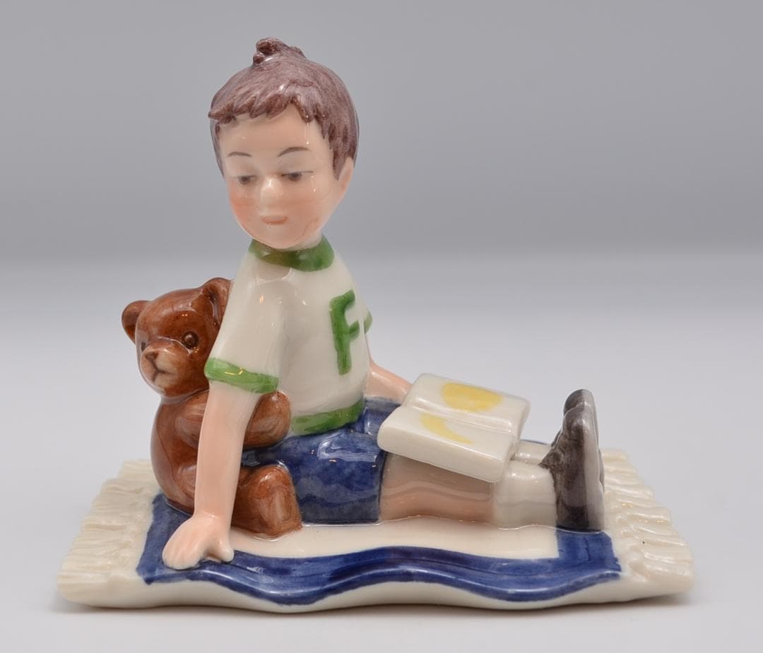 フレデリック＆エマ　★ロイヤルコペンハーゲン　デンマーク　ミレニアムコレクション