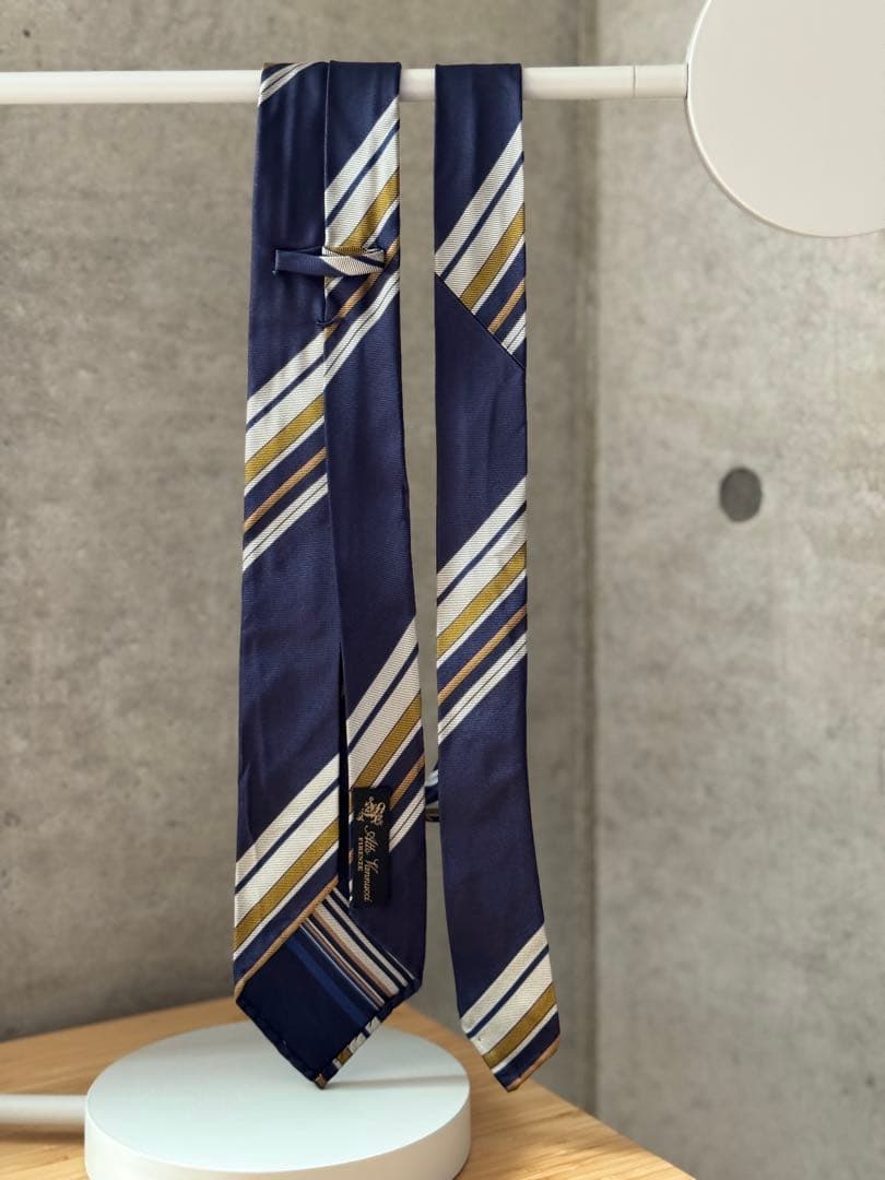 aki17さま専用Atto Vannucci ストライプネクタイ セッテピエゲ