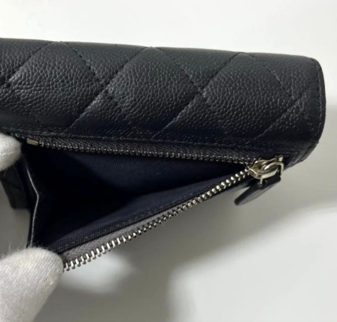 CHANEL キャビアスキン　マトラッセ　ゴールド金具　ケース　三つ折り