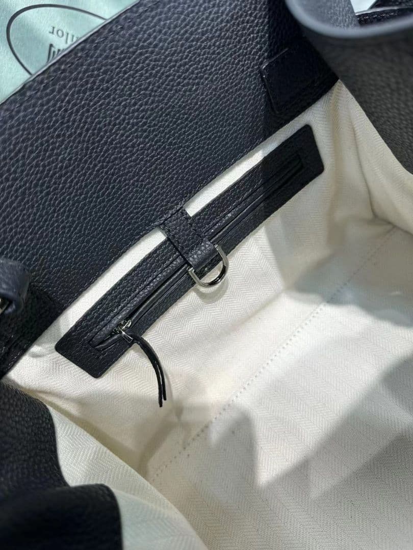 本革トートバッグ　ショルダーバッグ　ボストンバッグ　ブラックレザー