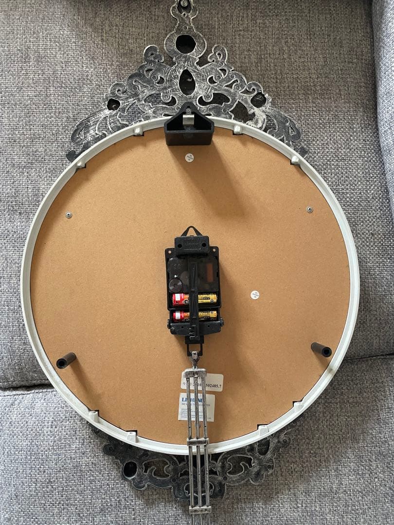 クラシックスタイル シルバー掛時計