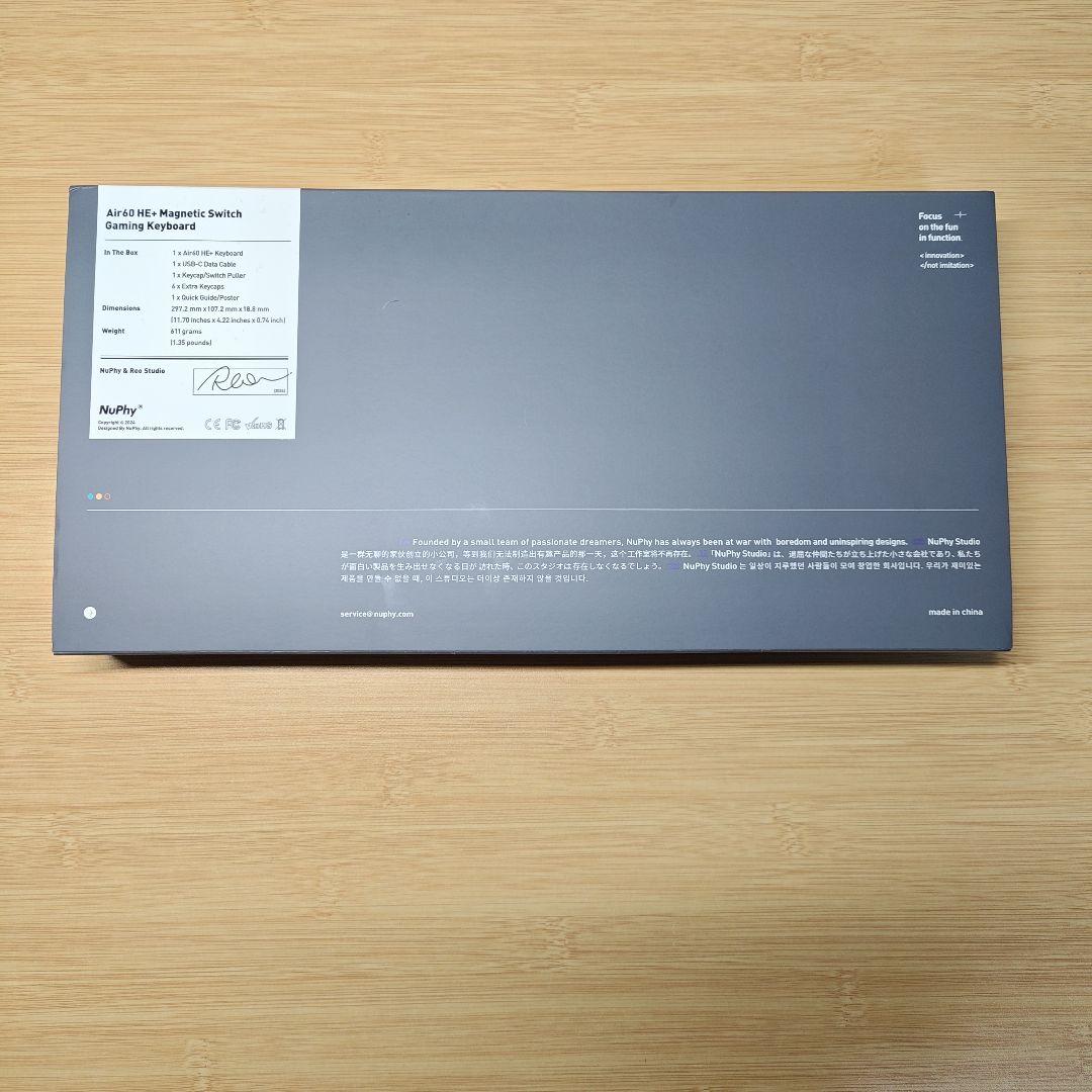 NuPhy AIR60 HE ロープロファイルラピッドトリガーキーボード
