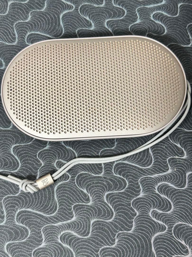 B&O ワイヤレススピーカー Beoplay P2