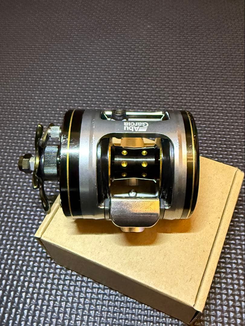 アブ モラムZX3601 MAG アブガルシア 左ハンドル アンバサダー