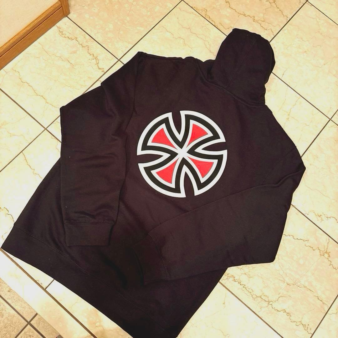 INDEPENDENT インディペンデント　アイアンクロスパーカー　ブラックM