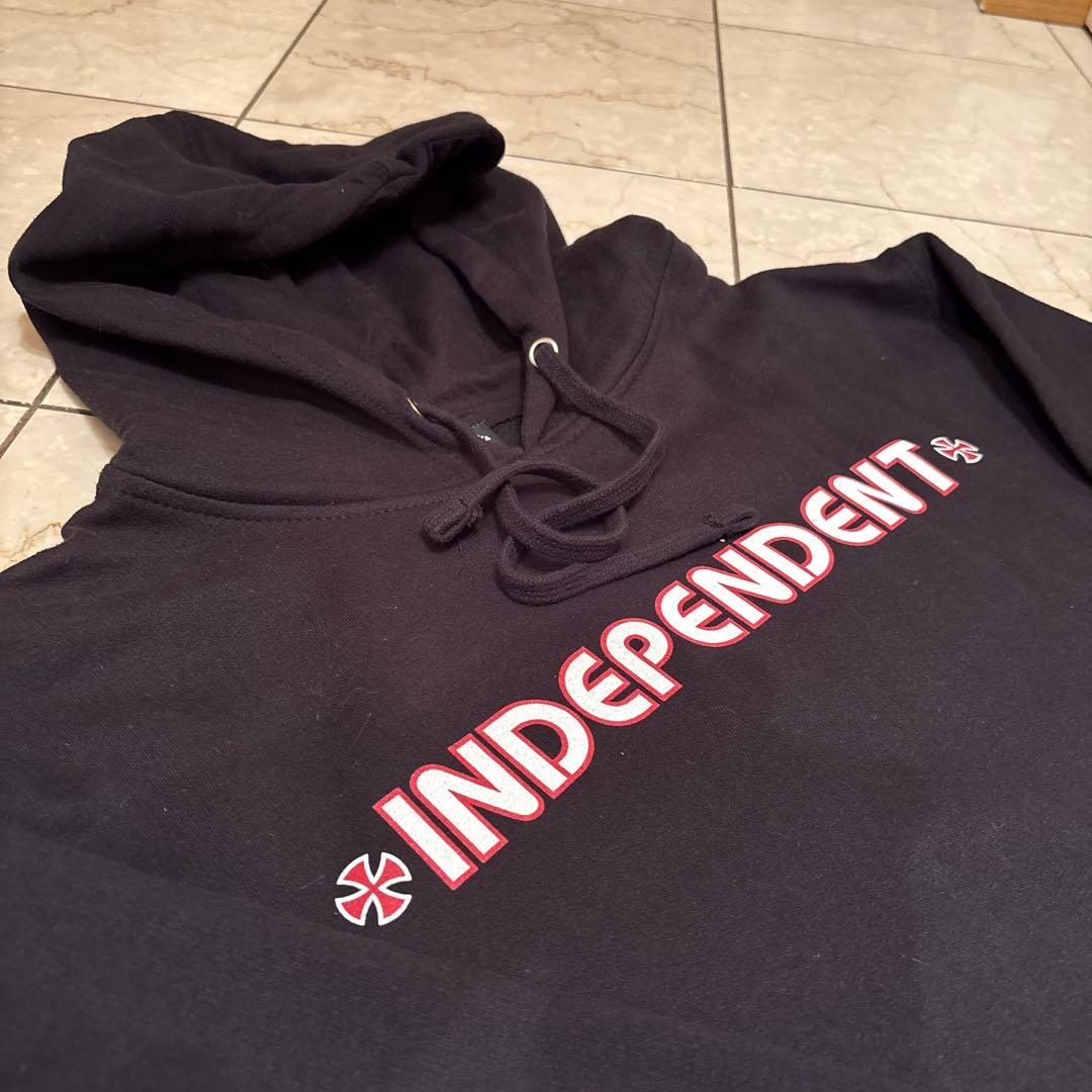 INDEPENDENT インディペンデント　アイアンクロスパーカー　ブラックM