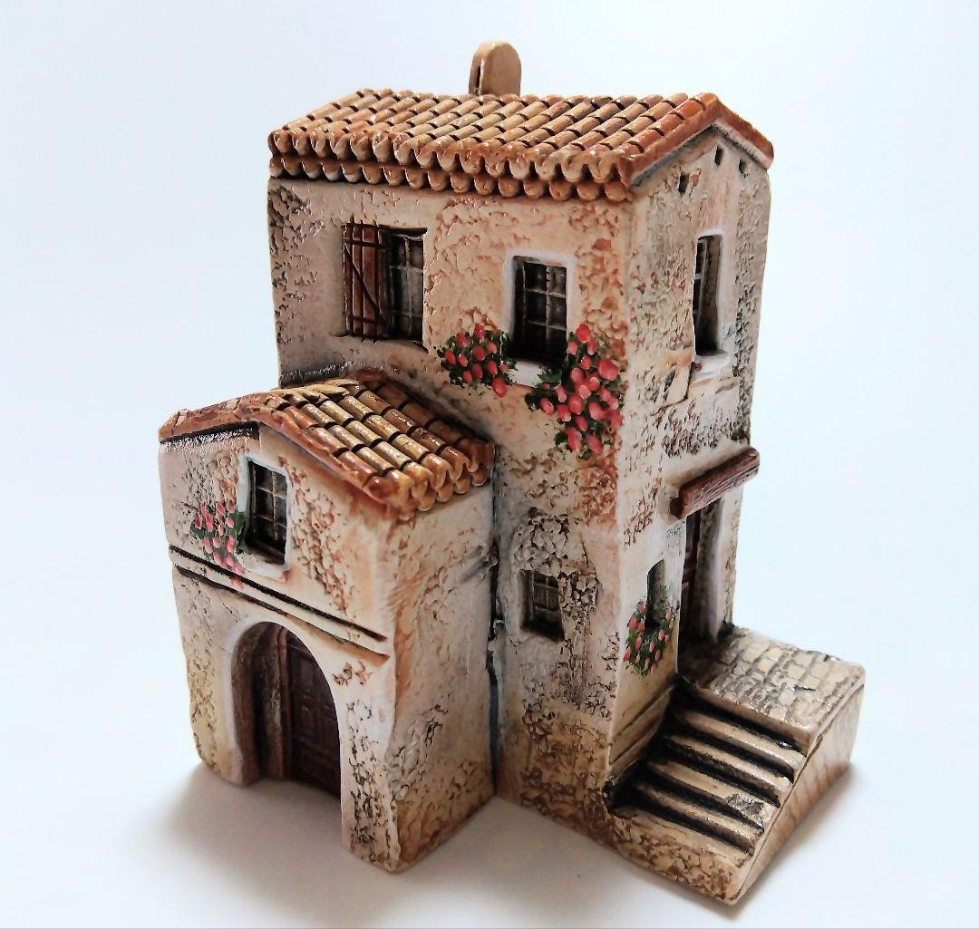 ゴーハウス★GAULT HOUSE お花の装飾が可愛いフランスの家