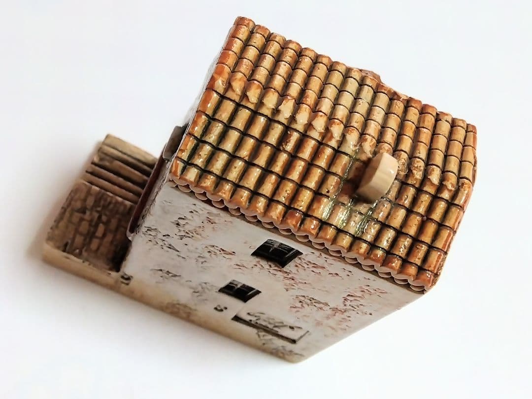 ゴーハウス★GAULT HOUSE お花の装飾が可愛いフランスの家