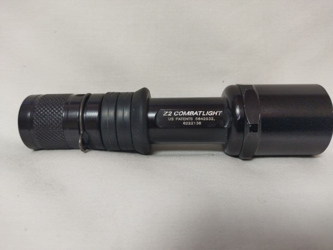 (J-38)SURE-FIRE Z2コンバットライト　希少キセノンランプ　旧ロゴ