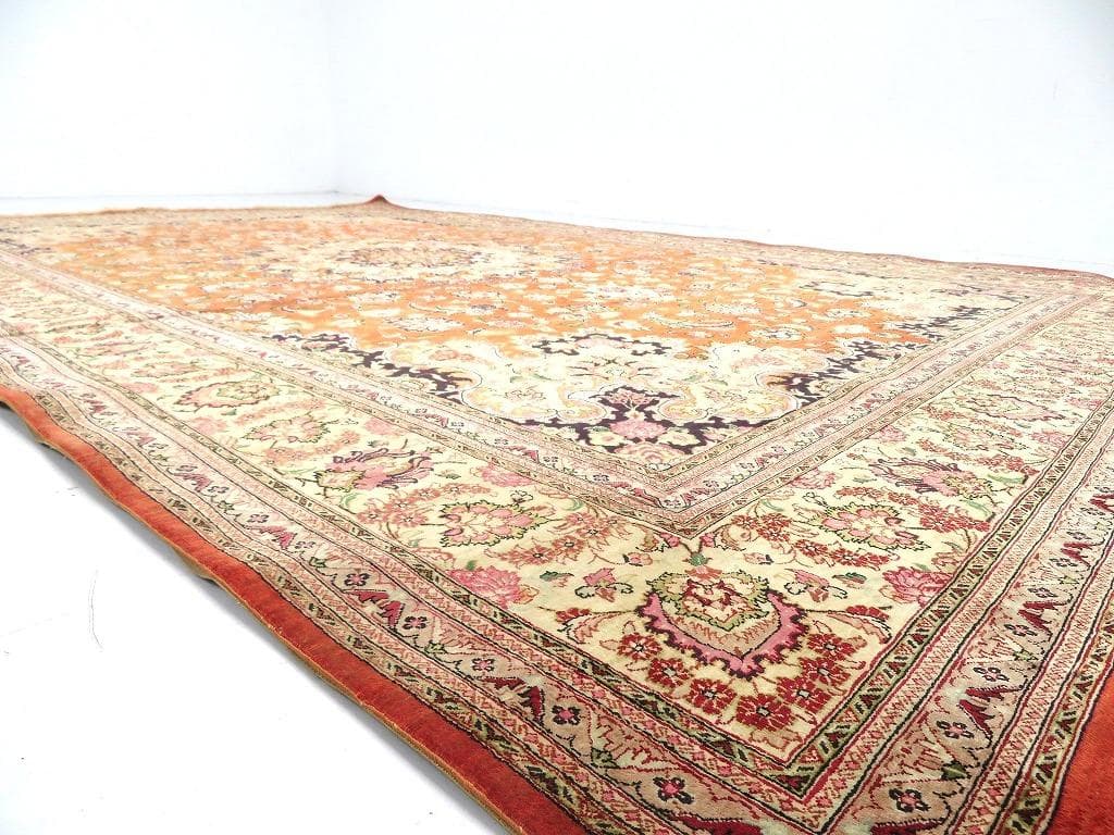 ペルシャ絨毯　クム　シルク　大判　絨毯　カーペット　高級