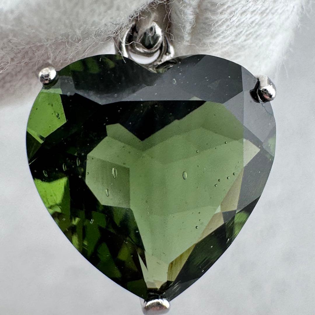 P-35モルダバイト ハート型 ペンダントトップ 隕石　天然ガラス　s925