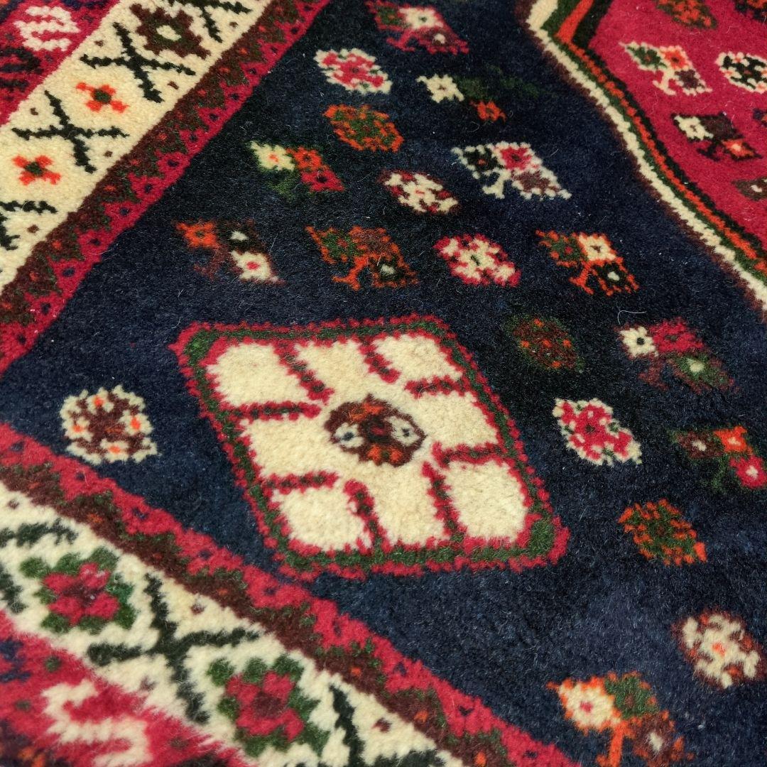 ペルシャ絨毯　シ－ラーズ産 147x117 クリーニング済 shiraz