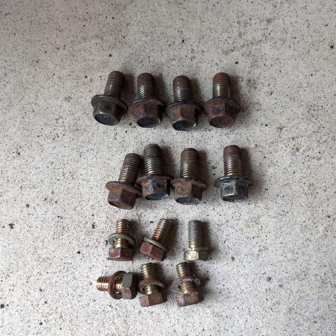 ジャイロxタイヤTD01-12初期型4穴ミニカー用　ホイールスペーサーボルト